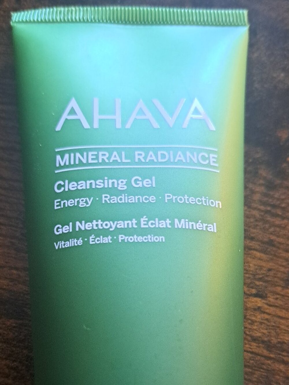 AHAVA MINERAL RADIANCE CLEANSING GEL